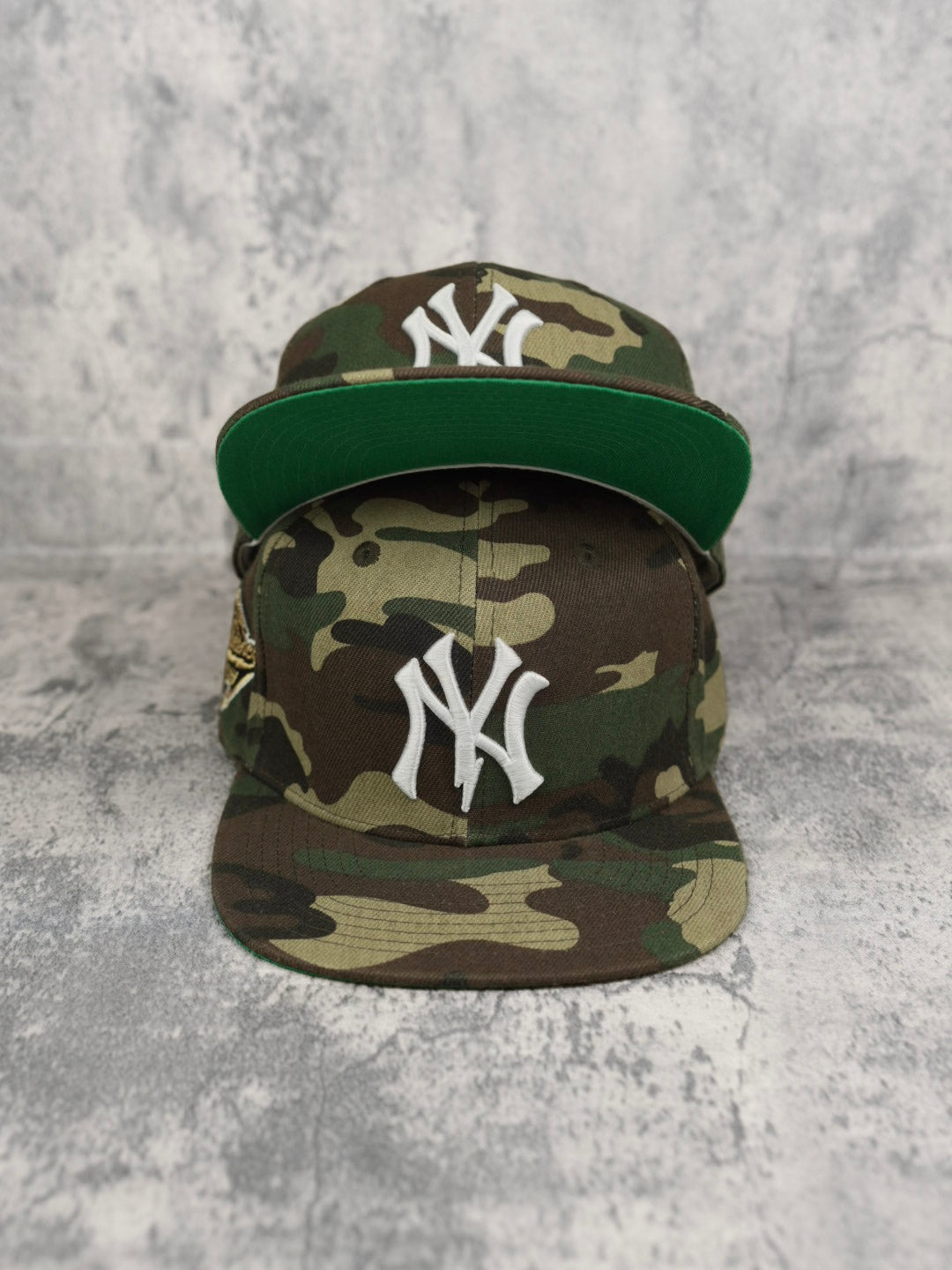 Camouflage NY Fitted